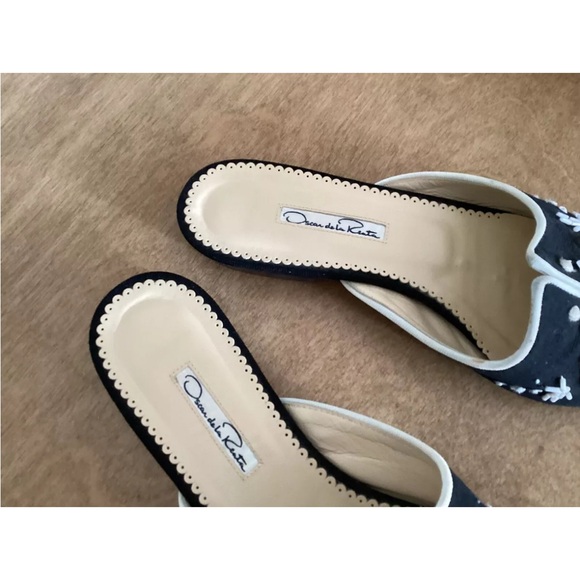 Black Canvas Mules/Slides White Beadwork Oscar de la Renta size 38 - Picture 5 of 6
